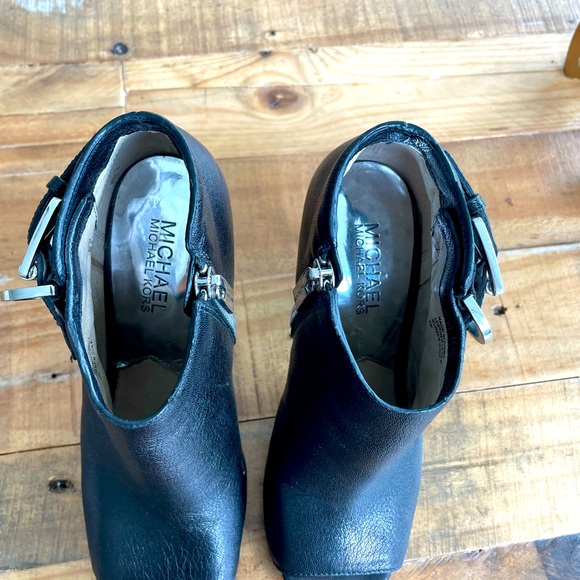 Michael Kors booties - Picture 10 of 10